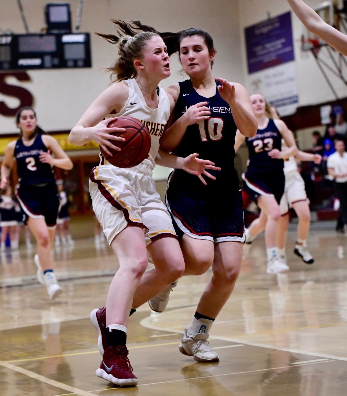 Justin-Siena at Vintage girls basketball in VVAL Tournament